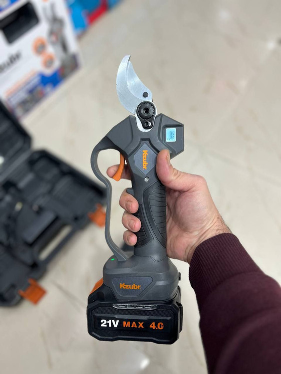 قیچی شارژی برند زوبربزرگش