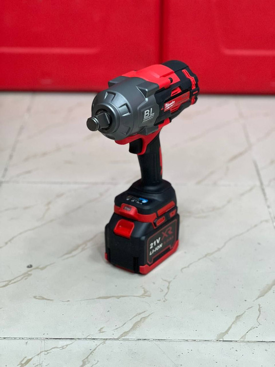 بکس شارژی درایو ۳/۴ طرح میلواکی