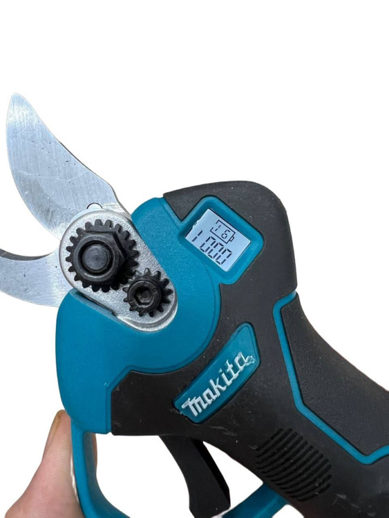 قیچی شارژی طرح ماکیتا